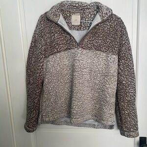 Thread & Supply Two-Tone Sherpa Half-Zip Pullover in Brown & Cream